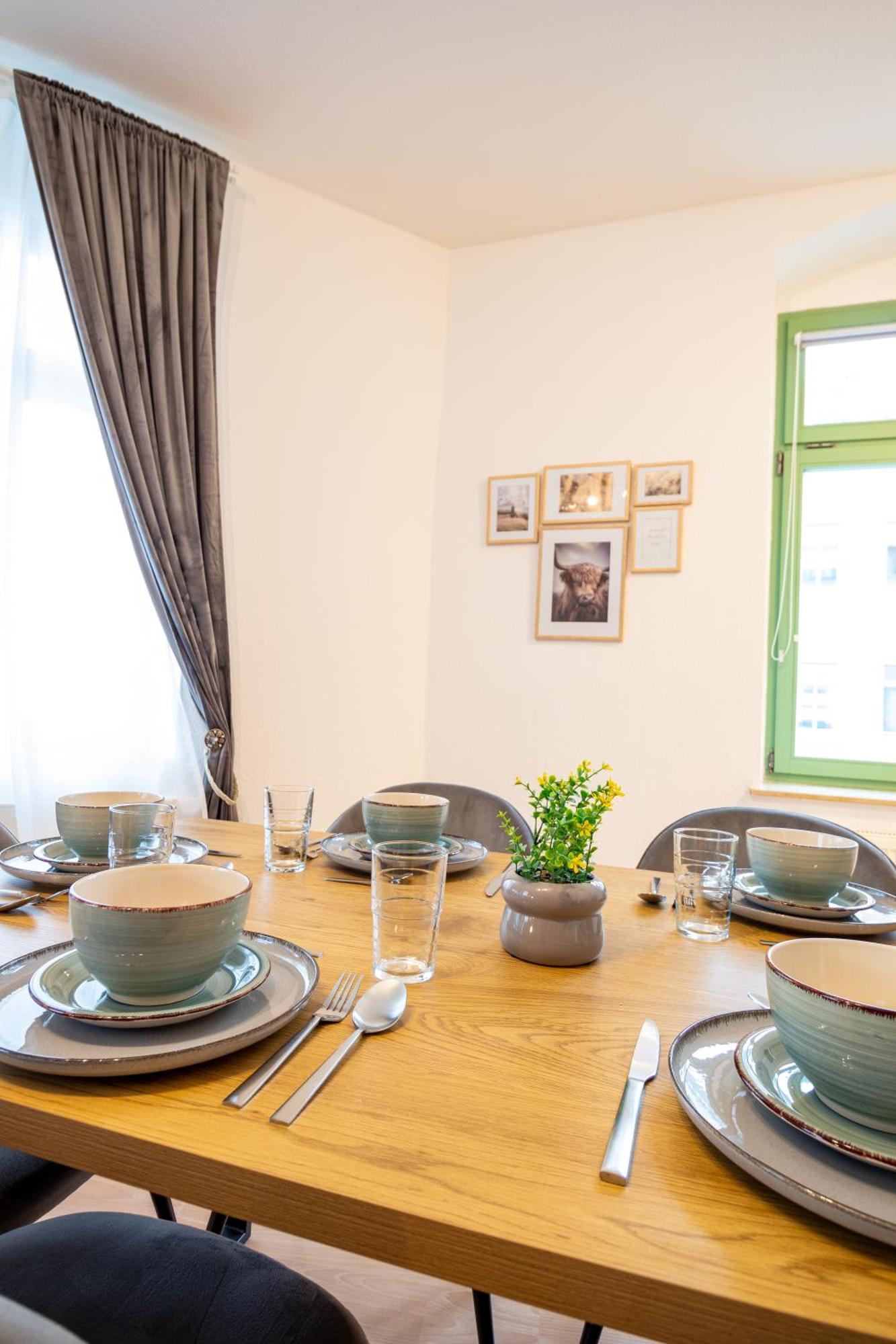 Stadtnatur Apartment Am Kuechwald - Mit Balkon, Streaming-Tv, Badewanne, Arbeitsplatz Хемниц Экстерьер фото